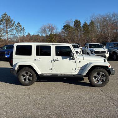 2017 Jeep Wrangler Unlimited Sahara