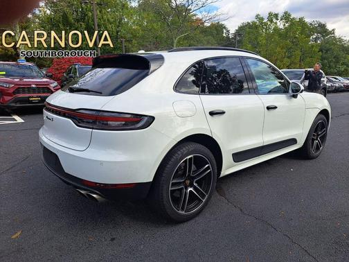 2021 Porsche Macan S