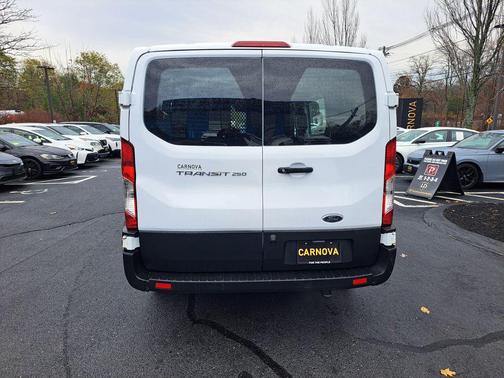 2021 Ford Transit-250 Base