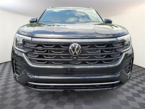 2025 Volkswagen Atlas Cross Sport 2.0T SEL Premium