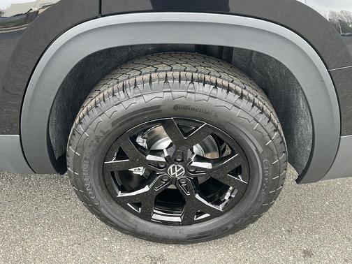 2026 Volkswagen Atlas Peak Edition