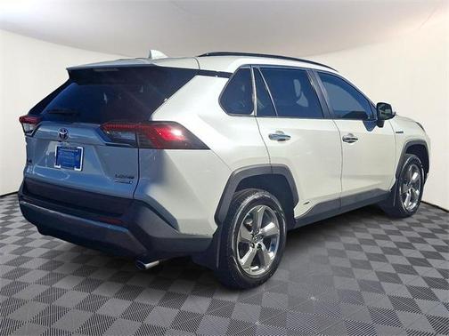 2021 Toyota RAV4 Hybrid SE