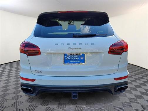 2018 Porsche Cayenne Platinum Edition