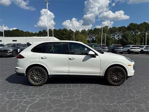 2018 Porsche Cayenne Platinum Edition