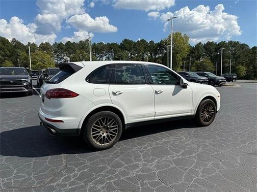 2018 Porsche Cayenne Platinum Edition
