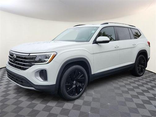 2025 Volkswagen Atlas 2.0T SE w/Technology 4MOTION