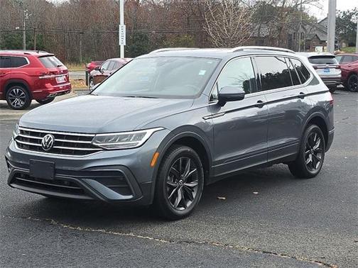 2023 Volkswagen Tiguan 2.0T SE