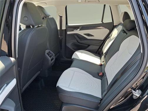 2025 Volkswagen Tiguan 2.0T SE 4MOTION