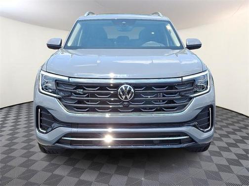 2025 Volkswagen Atlas 2.0T SEL Premium R-Line 4MOTION