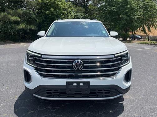 2024 Volkswagen Atlas 2.0T SE w/Technology 4MOTION