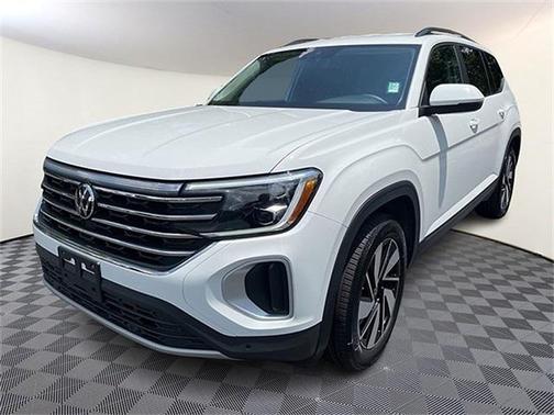 2024 Volkswagen Atlas 2.0T SE w/Technology 4MOTION