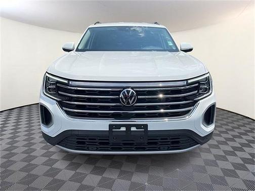 2024 Volkswagen Atlas 2.0T SE w/Technology 4MOTION