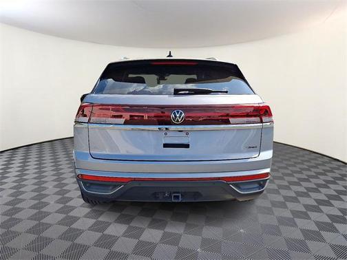 2024 Volkswagen Atlas Cross Sport 2.0T SE w/Technology 4MOTION