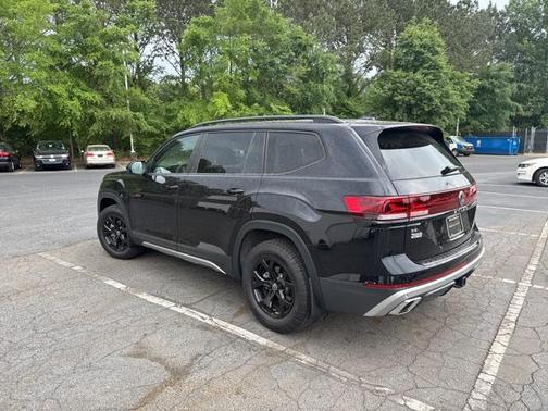 2024 Volkswagen Atlas 2.0T SE w/Technology 4MOTION