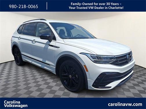 2022 Volkswagen Tiguan 2.0T SE R-Line Black