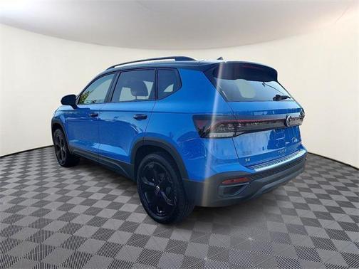 2025 Volkswagen Taos 1.5T SE Black