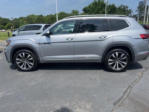 2022 Volkswagen Atlas 3.6L SEL Premium
