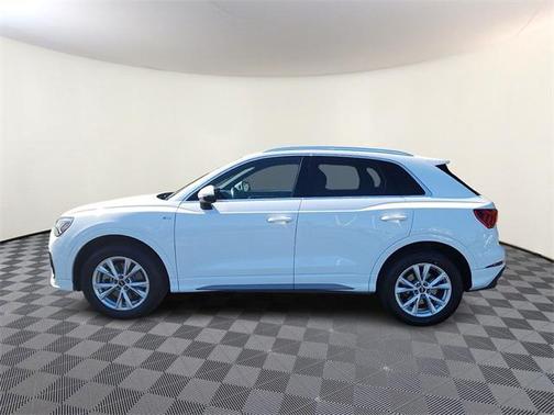 2024 Audi Q3 Premium 45 TFSI S line quattro Tiptronic