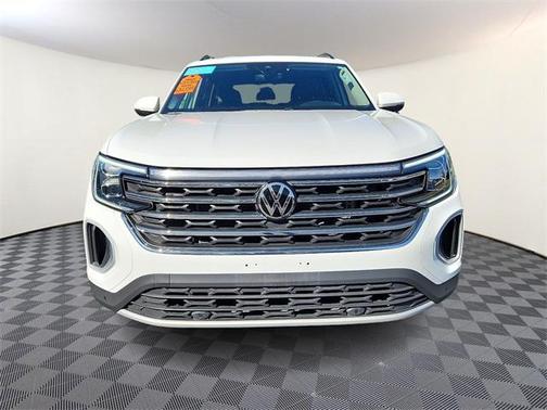 2024 Volkswagen Atlas 2.0T SE w/Technology 4MOTION