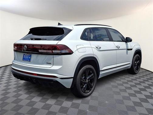 2025 Volkswagen Atlas Cross Sport 2.0T SEL