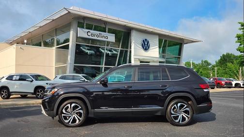 Deep Black Pearl 2022 Volkswagen Atlas 3.6L SEL