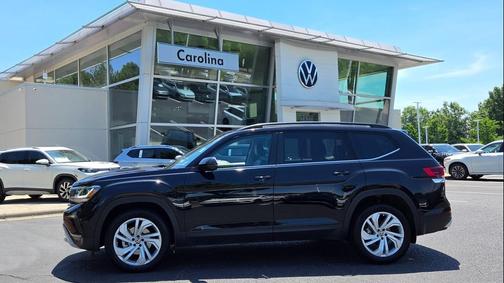 Deep Black Pearl 2023 Volkswagen Atlas 3.6L SE w/Technology