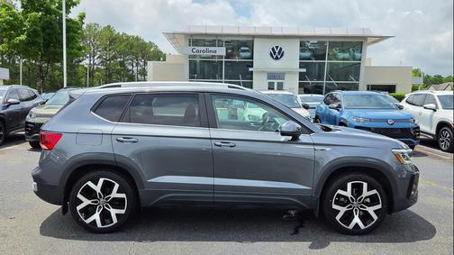 Platinum Gray Metallic 2022 Volkswagen Taos 1.5T SEL