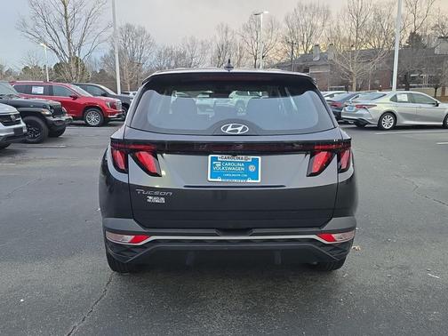 2024 Hyundai TUCSON SE