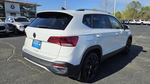 2022 Volkswagen Taos 1.5T SE