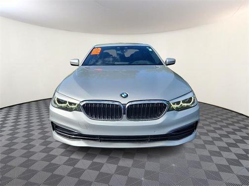 2019 BMW 530 530i