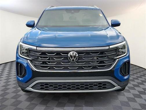 2025 Volkswagen Atlas Cross Sport 2.0T SE w/Technology 4MOTION