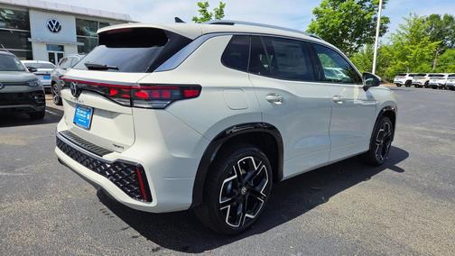 sandstone 2026 Volkswagen Tiguan 2.0T SEL R-Line 4MOTION