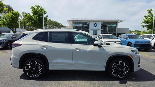 sandstone 2026 Volkswagen Tiguan 2.0T SEL R-Line 4MOTION