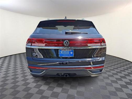2025 Volkswagen Atlas Cross Sport 2.0T SE w/Technology 4MOTION