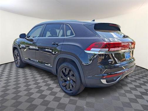 2025 Volkswagen Atlas Cross Sport 2.0T SE w/Technology 4MOTION
