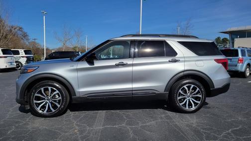 2023 Ford Explorer ST-Line