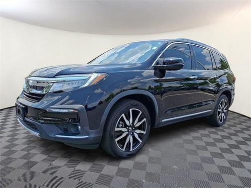 2022 Honda Pilot Touring 8-Passenger