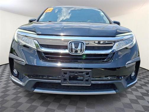 2022 Honda Pilot Touring 8-Passenger