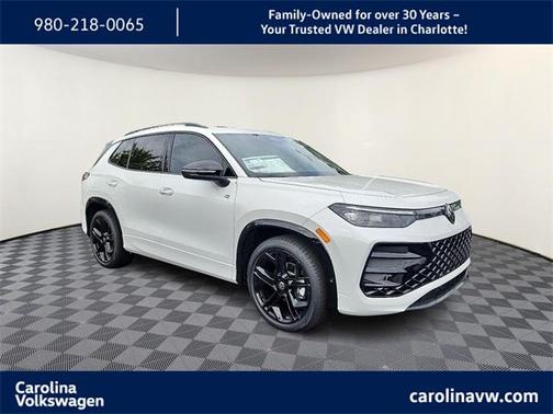2025 Volkswagen Tiguan 2.0T SE R-Line Black