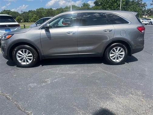2018 Kia Sorento L