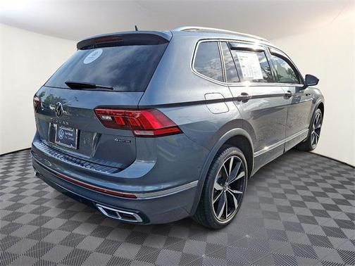 2022 Volkswagen Tiguan 2.0T SEL R-Line 4MOTION