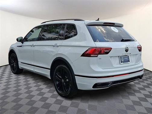 2022 Volkswagen Tiguan 2.0T SE R-Line Black 4MOTION