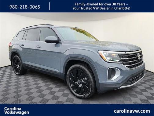 2025 Volkswagen Atlas 2.0T SE w/Technology