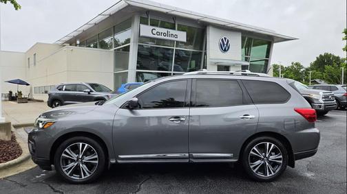 Gun Metallic 2018 Nissan Pathfinder Platinum