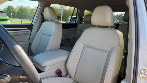 2022 Volkswagen Atlas 3.6L SE w/Technology