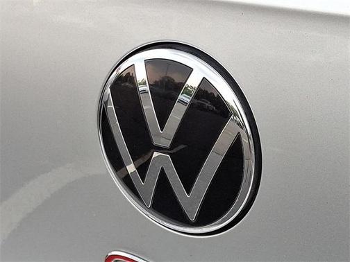 2023 Volkswagen Golf GTI 2.0T SE DSG