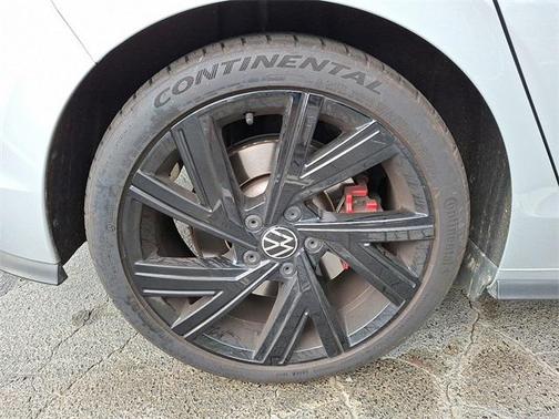 2023 Volkswagen Golf GTI 2.0T SE DSG