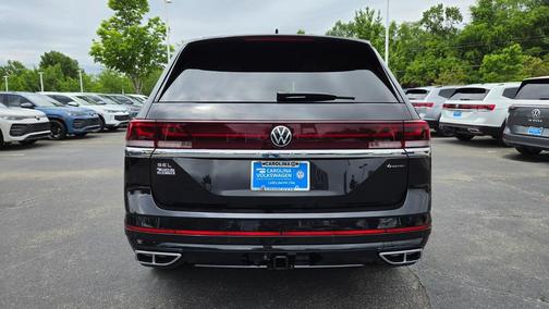Deep Black Pearl 2026 Volkswagen Atlas 2.0T SEL Premium R-Line 4MOTION