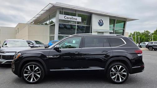 Deep Black Pearl 2026 Volkswagen Atlas 2.0T SEL Premium R-Line 4MOTION