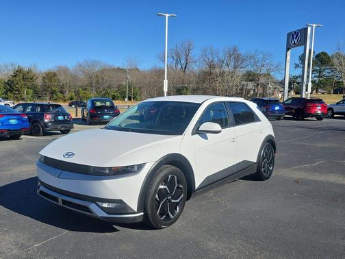 2024 Hyundai IONIQ 5 SEL